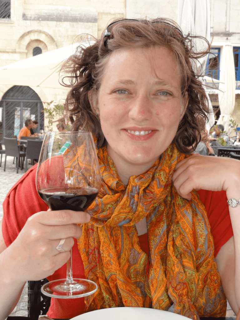 Rhiannon - owner and entrepreneur Owner of Flowing Events